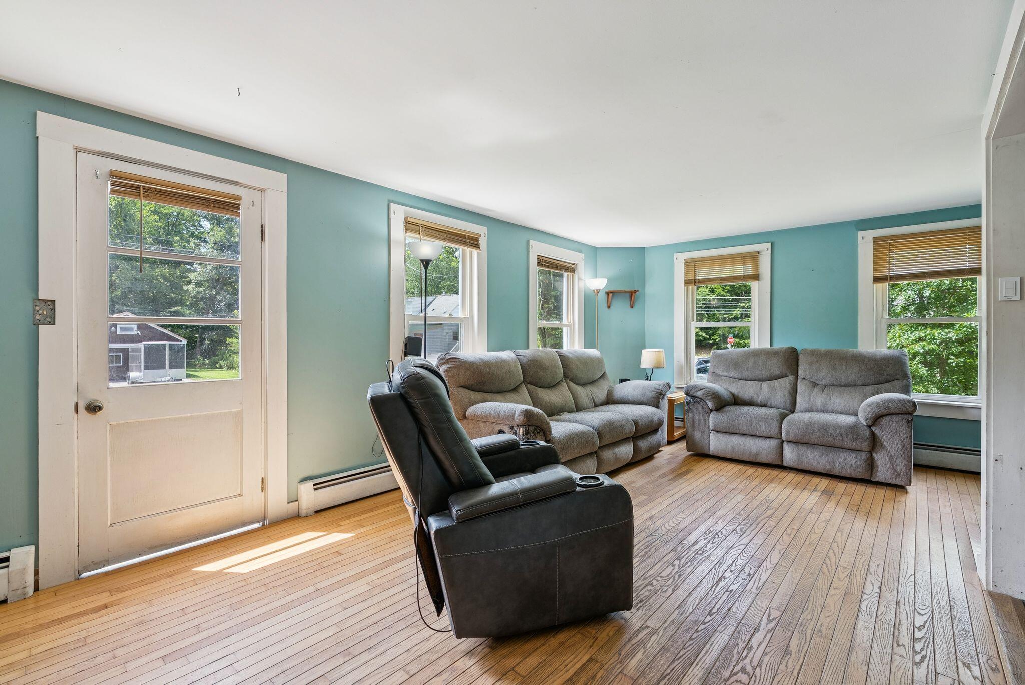4 Roosevelt Street Springvale, ME 04083 - Photo 13 of 42 Living room