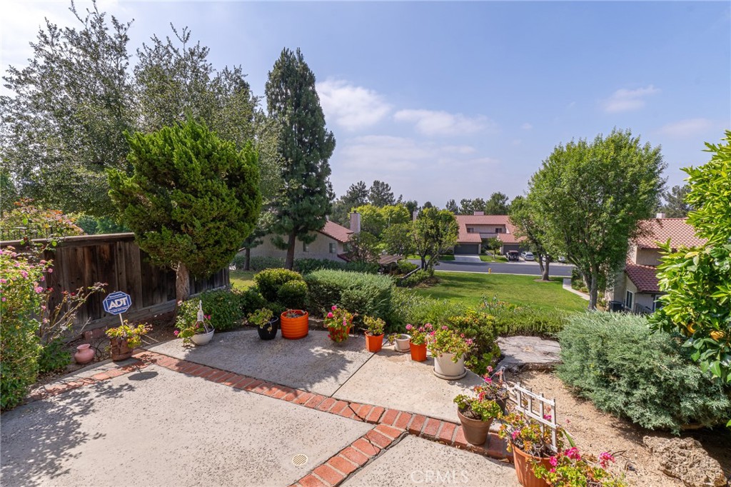 19144 Index Street, Unit 3 Porter Ranch, CA 91326 - Photo 3 of 8