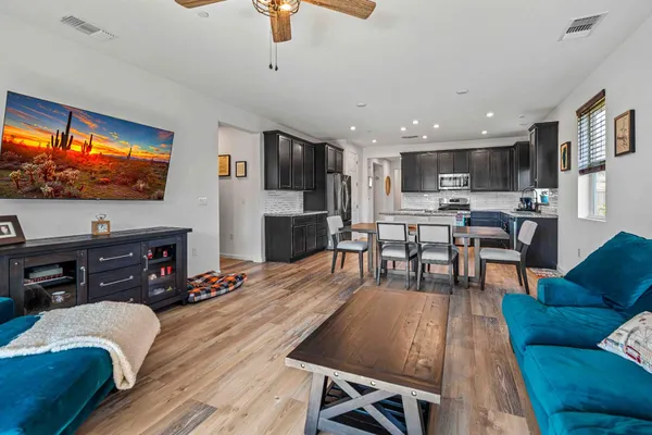 $735,000 | 976 Garzas Street, Lathrop, CA 95330