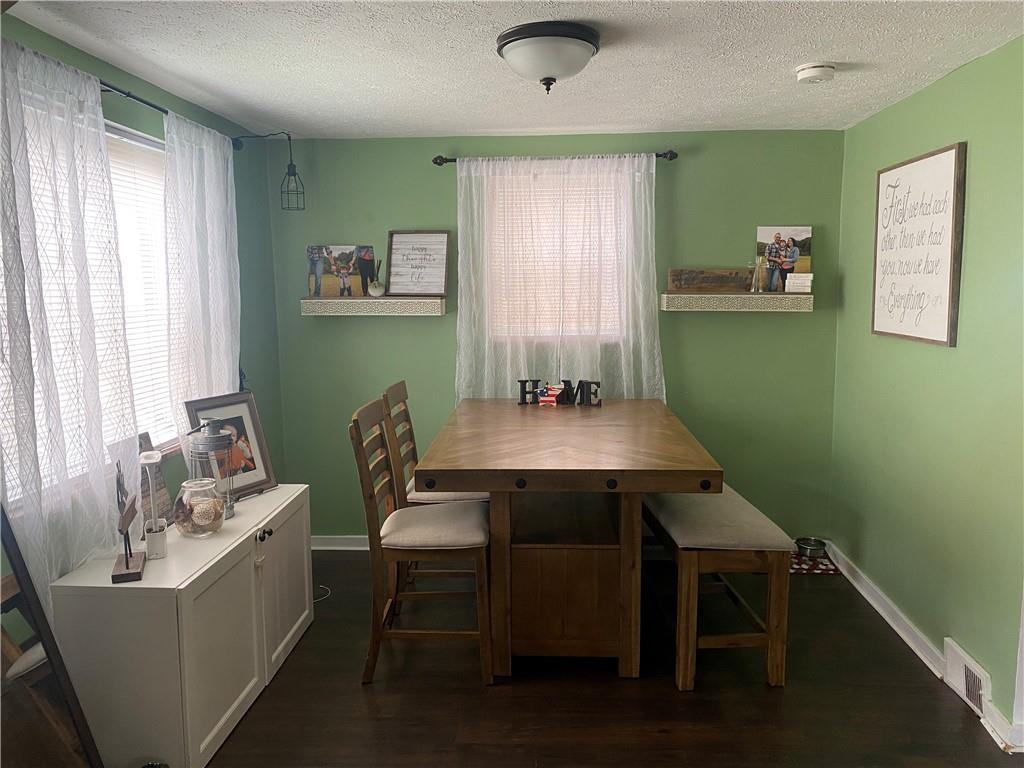 935 Liberty Street McKees Rocks, PA 15136 - Photo 4 of 20