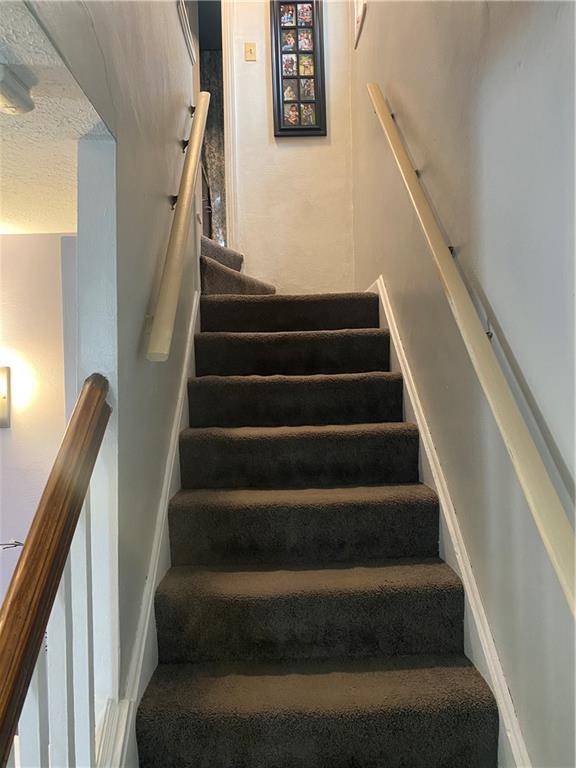 935 Liberty Street McKees Rocks, PA 15136 - Photo 8 of 20