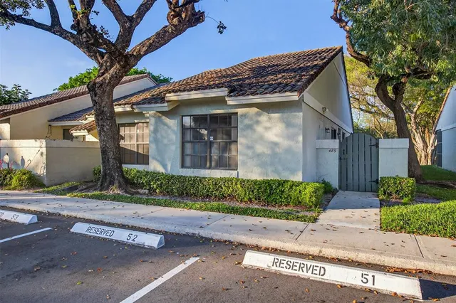 $3,000 | 489 Hardwood Place, Unit 489, Boca Raton, FL 33431