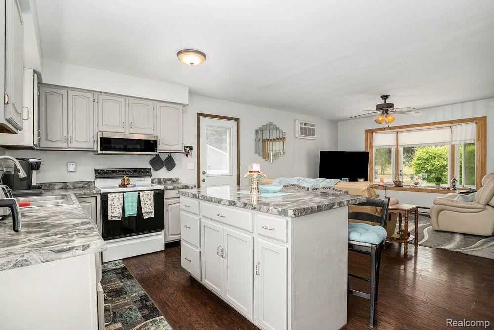 1289 East Rose Center Road Holly, MI 48442 - Photo 9 of 23 Gallery Image 9