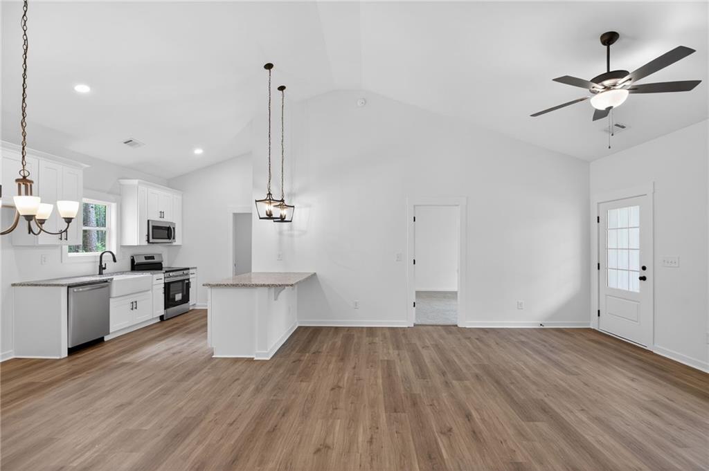 438 Perkins Road Douglasville, GA 30134 - Photo 9 of 28
