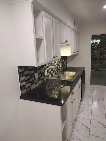 $2,700 | 13150 Trail Hollow Drive, Houston, TX 77079