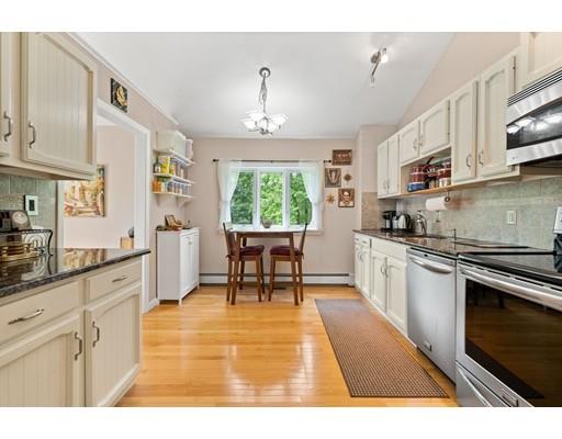 28 Rutgers Road Andover, MA 01810 - Photo 9 of 30 Gallery Image 9
