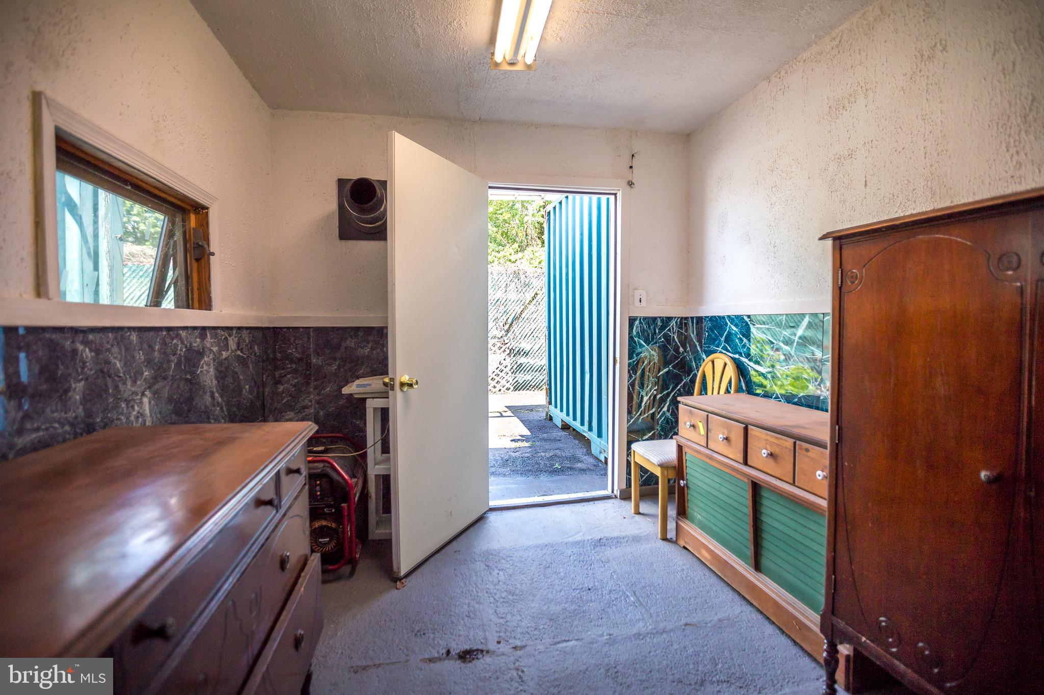 4031 North Point Road Baltimore, MD 21222 - Photo 44 of 50 Gallery Image 44