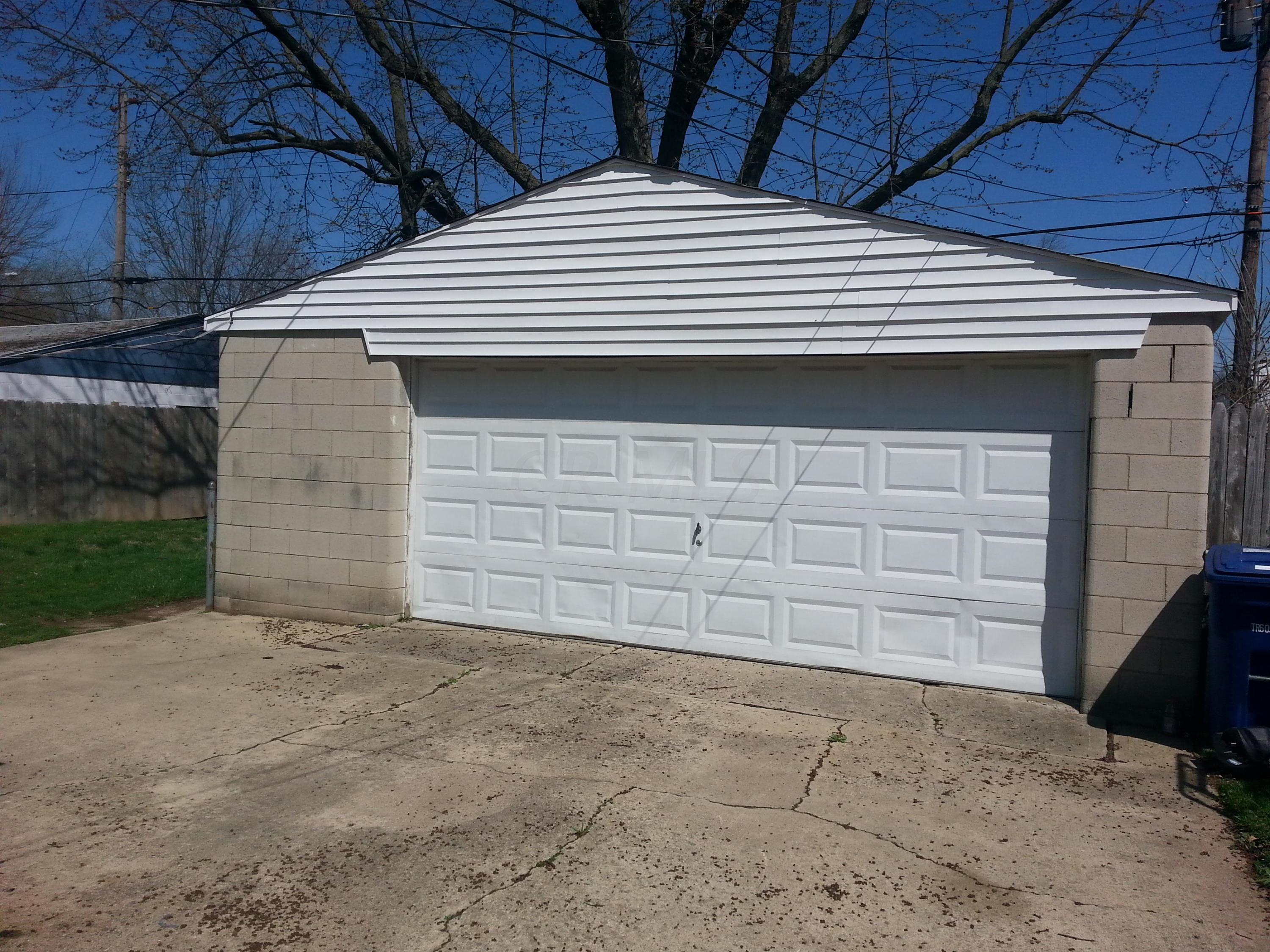 816 Bruckner Road Columbus, OH 43207 - Photo 4 of 15 Gallery Image 4