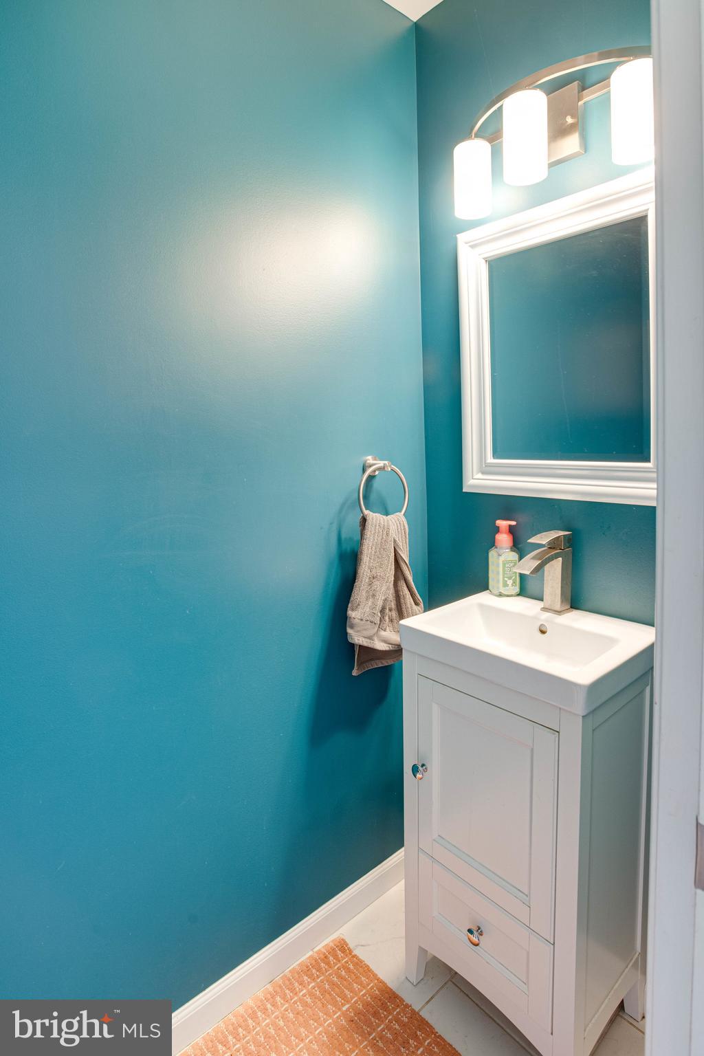 6878 Brian Michael Court Springfield, VA 22153 - Photo 6 of 58