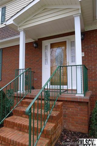 79 Gazebo Road Hickory, NC 28601 - Photo 2 of 24 Gallery Image 2