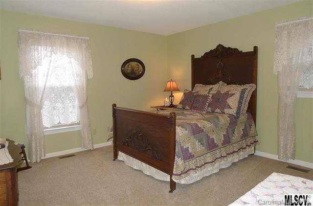 79 Gazebo Road Hickory, NC 28601 - Photo 11 of 24 Gallery Image 11