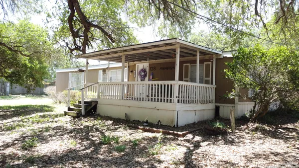 $599,900 | 128 Winship Road, Pleasanton, TX 78064