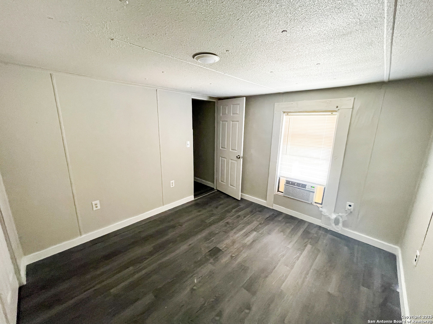 128 Winship Road Pleasanton, TX 78064 - Photo 9 of 30
