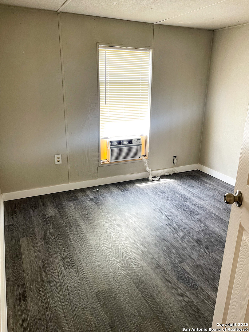 128 Winship Road Pleasanton, TX 78064 - Photo 10 of 30