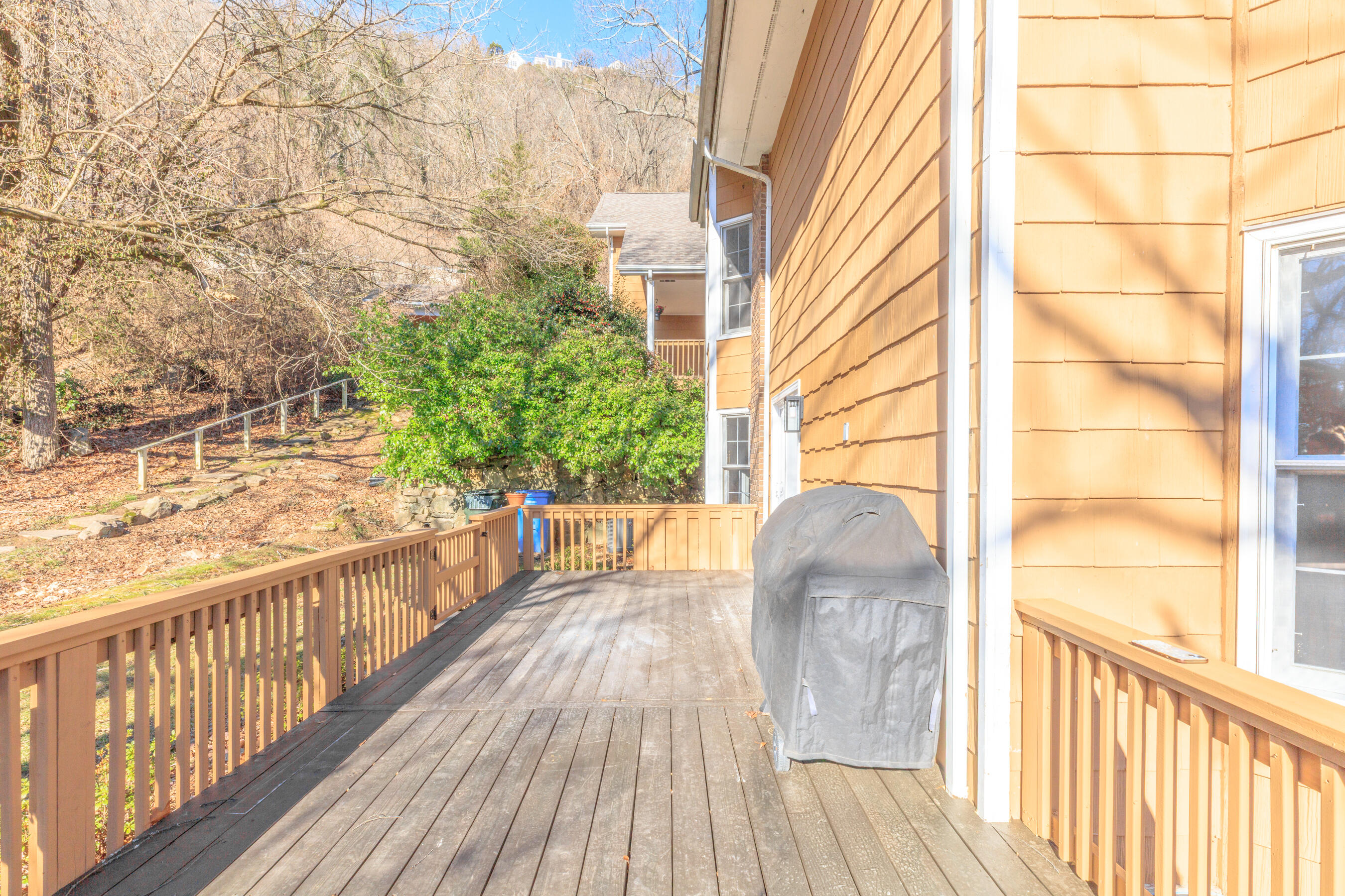 557 Winterview Lane Chattanooga, TN 37409 - Photo 37 of 47 557 Winterview HD-18