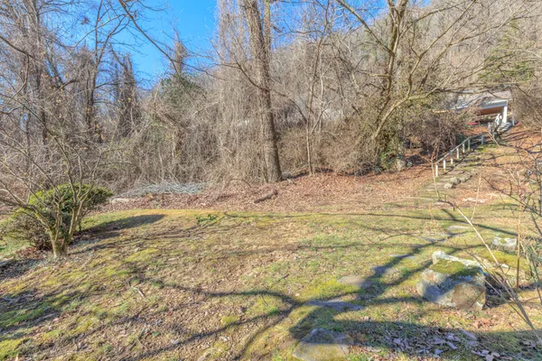 $417,000 | 557 Winterview Lane, Chattanooga, TN 37409