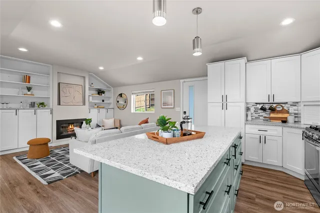 $650,000 | 18121 12th Avenue Northeast, Shoreline, WA 98155