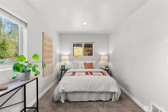 $650,000 | 18121 12th Avenue Northeast, Shoreline, WA 98155