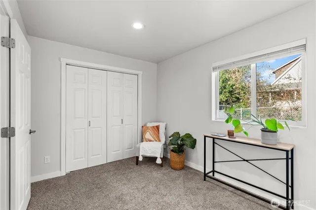 $650,000 | 18121 12th Avenue Northeast, Shoreline, WA 98155