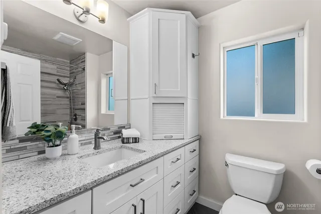 $650,000 | 18121 12th Avenue Northeast, Shoreline, WA 98155