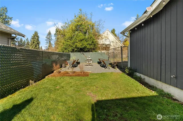 $650,000 | 18121 12th Avenue Northeast, Shoreline, WA 98155
