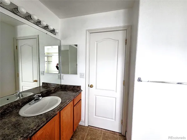 $2,990 | 3026 South Waco Court, Aurora, CO 80013