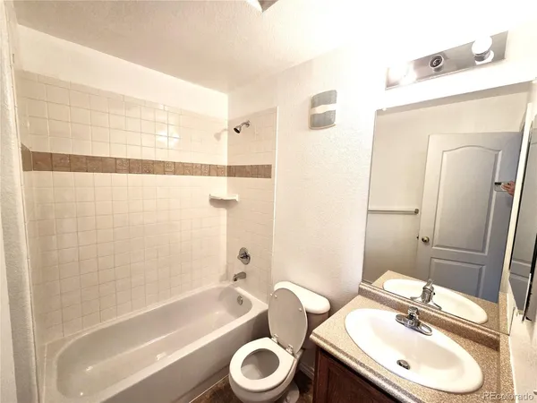 $2,990 | 3026 South Waco Court, Aurora, CO 80013