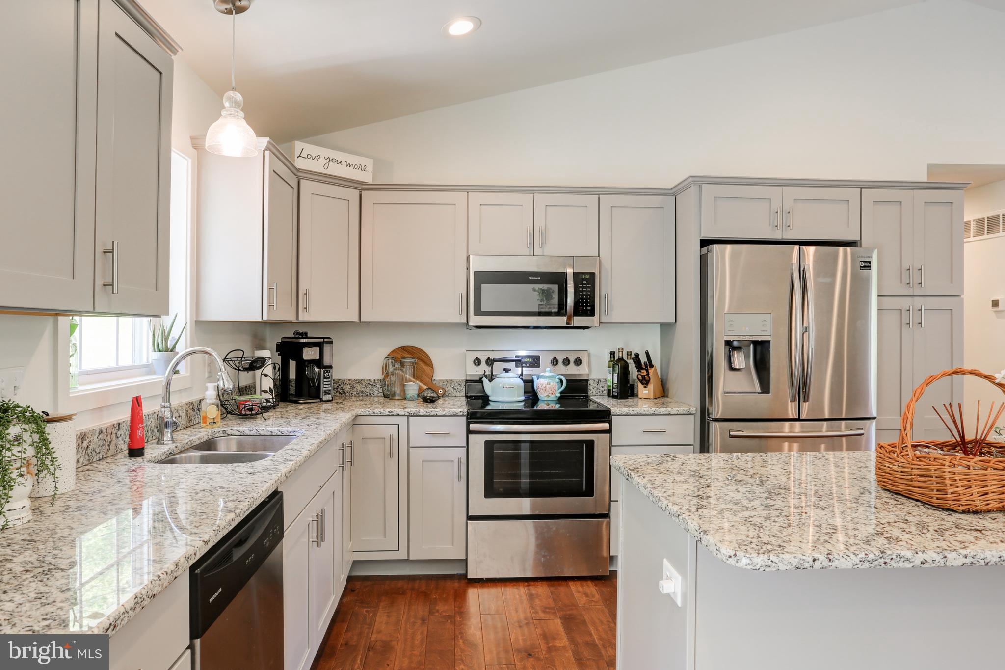 103 Becker Road Elizabethtown, PA 17022 - Photo 2 of 31 Gallery Image 2