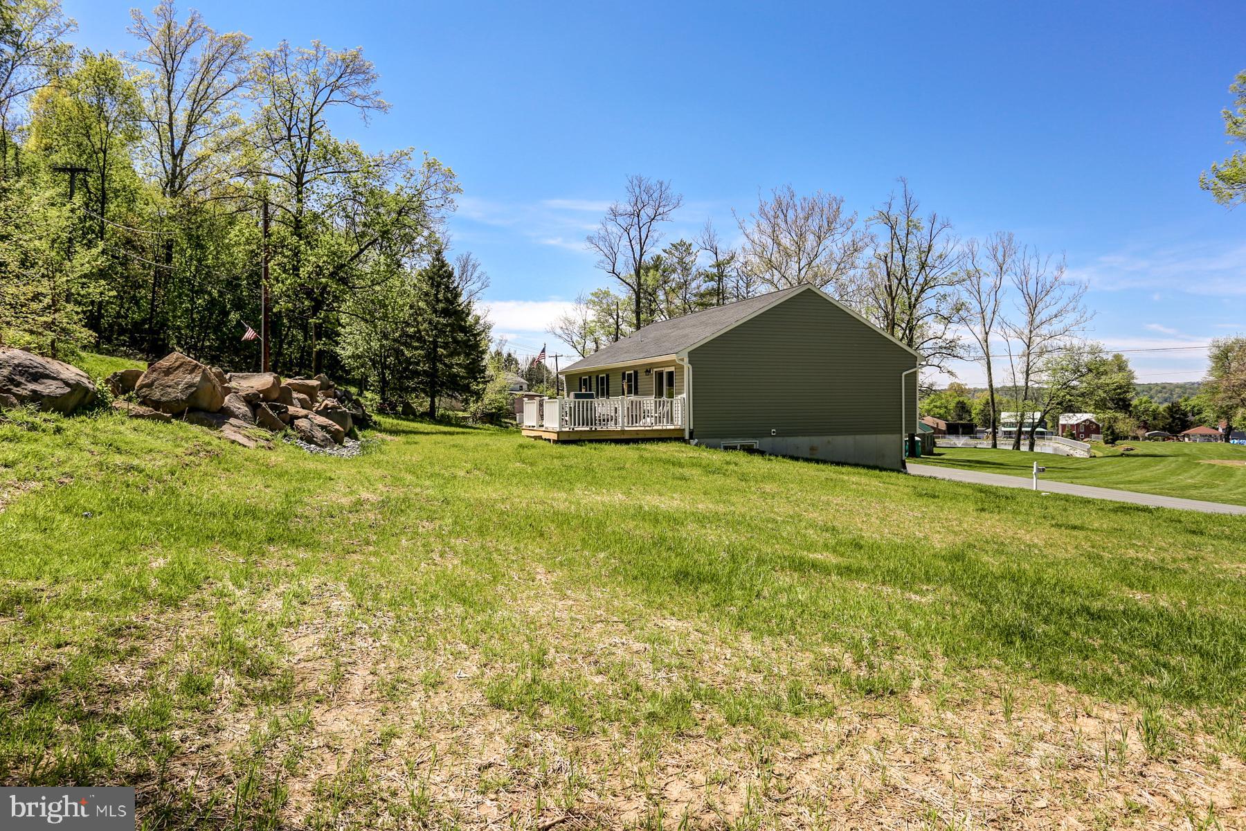 103 Becker Road Elizabethtown, PA 17022 - Photo 27 of 31 Gallery Image 27