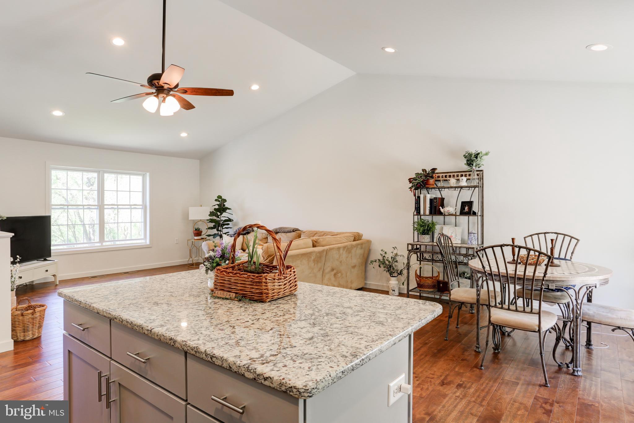 103 Becker Road Elizabethtown, PA 17022 - Photo 4 of 31 Gallery Image 4