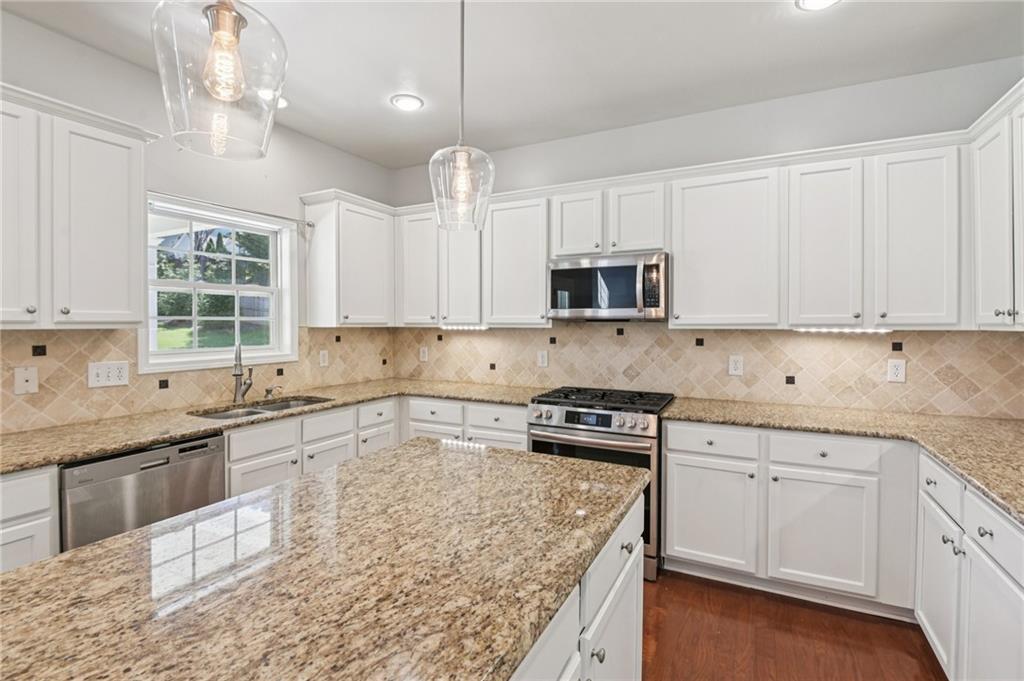 321 Meadowcrest Circle Canton, GA 30115 - Photo 9 of 36