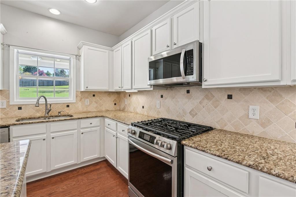 321 Meadowcrest Circle Canton, GA 30115 - Photo 10 of 36