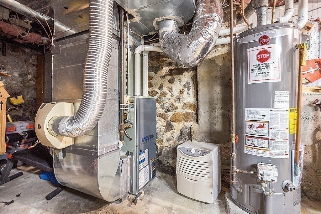 59 Bancroft Avenue Reading, MA 01867 - Photo 27 of 32