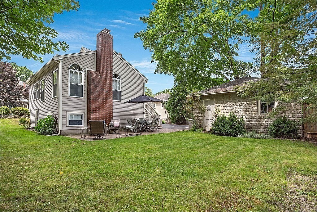 59 Bancroft Avenue Reading, MA 01867 - Photo 3 of 32