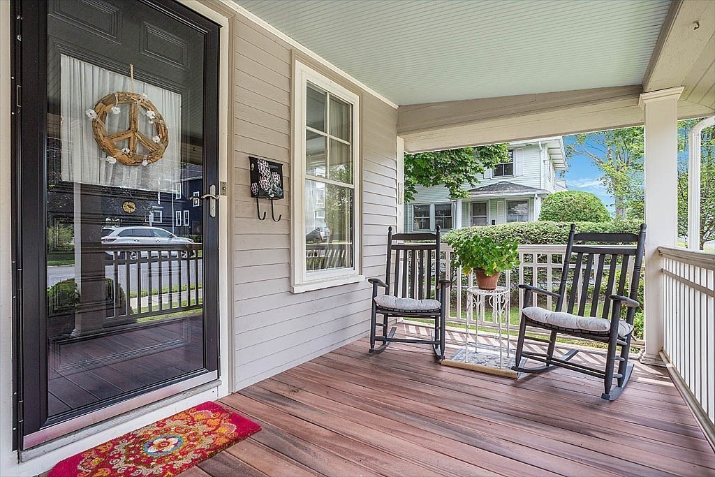 59 Bancroft Avenue Reading, MA 01867 - Photo 4 of 32