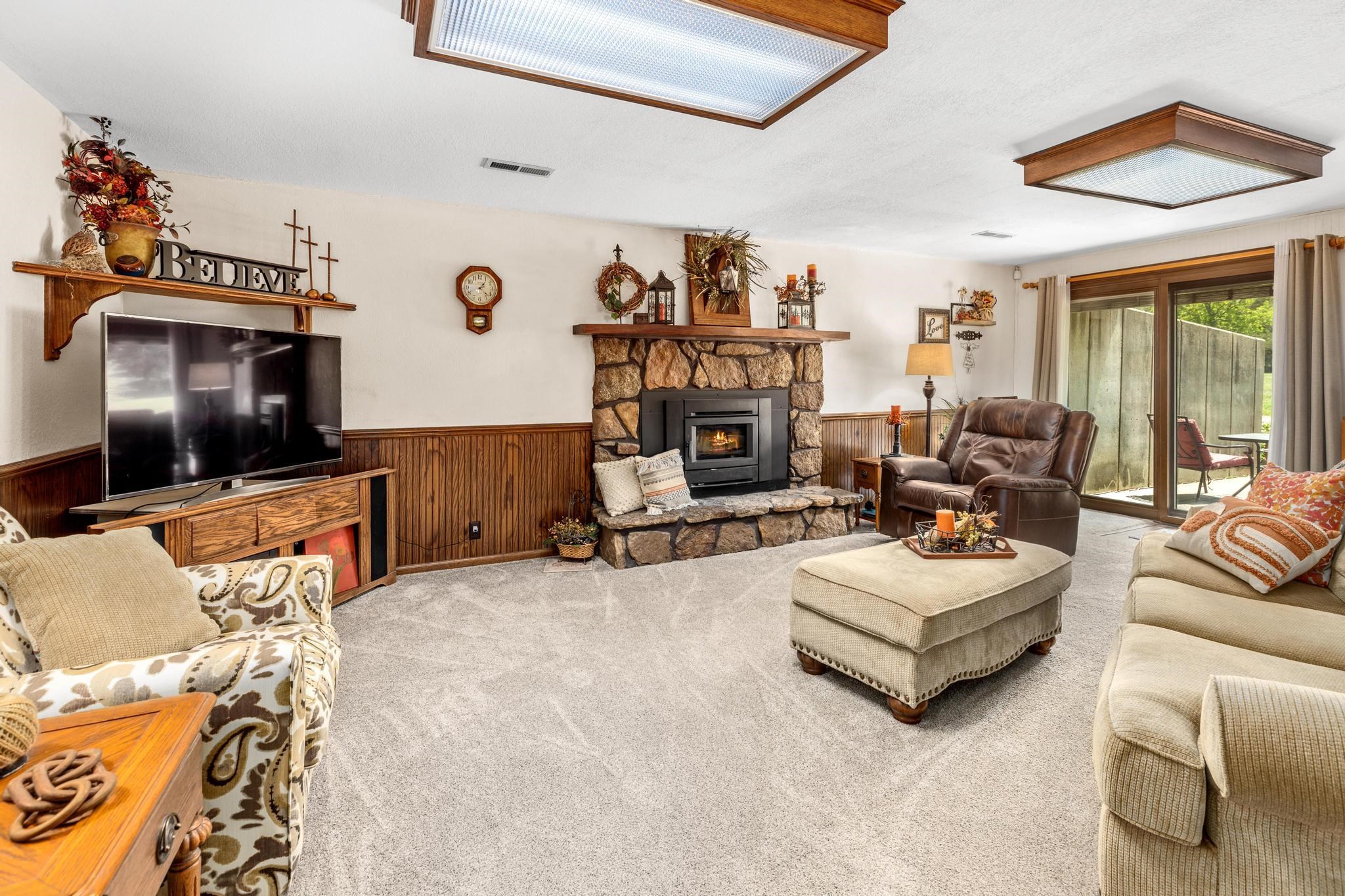 12469 Southwest 15th Street Benton, KS 67017 - Photo 12 of 36