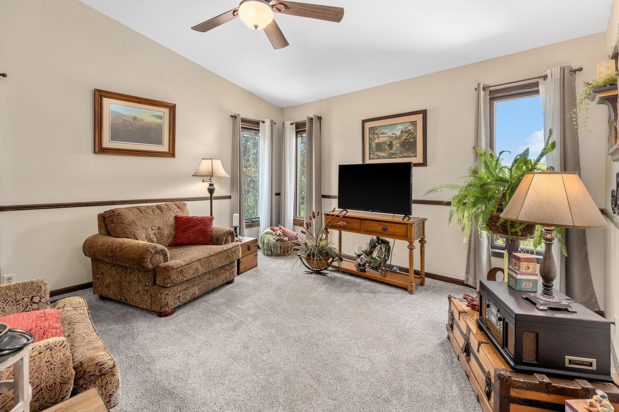 12469 Southwest 15th Street Benton, KS 67017 - Photo 18 of 36