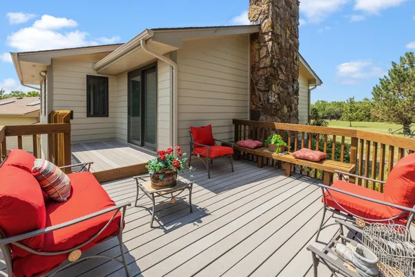 $530,000 | 12469 Southwest 15th Street, Benton, KS 67017