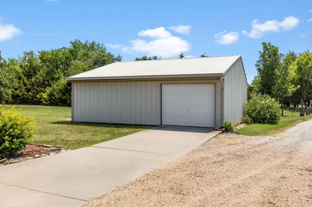 $530,000 | 12469 Southwest 15th Street, Benton, KS 67017