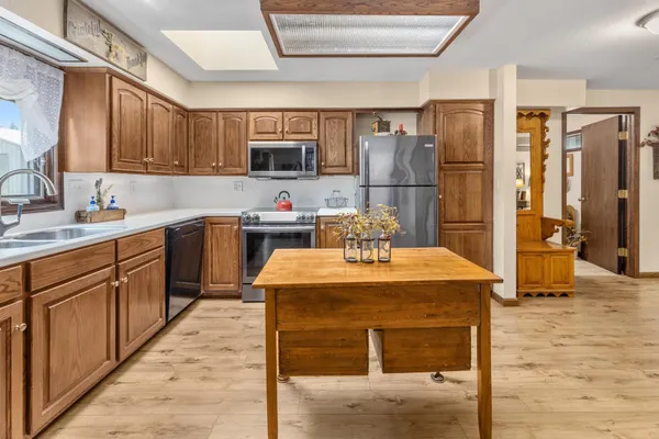 $530,000 | 12469 Southwest 15th Street, Benton, KS 67017