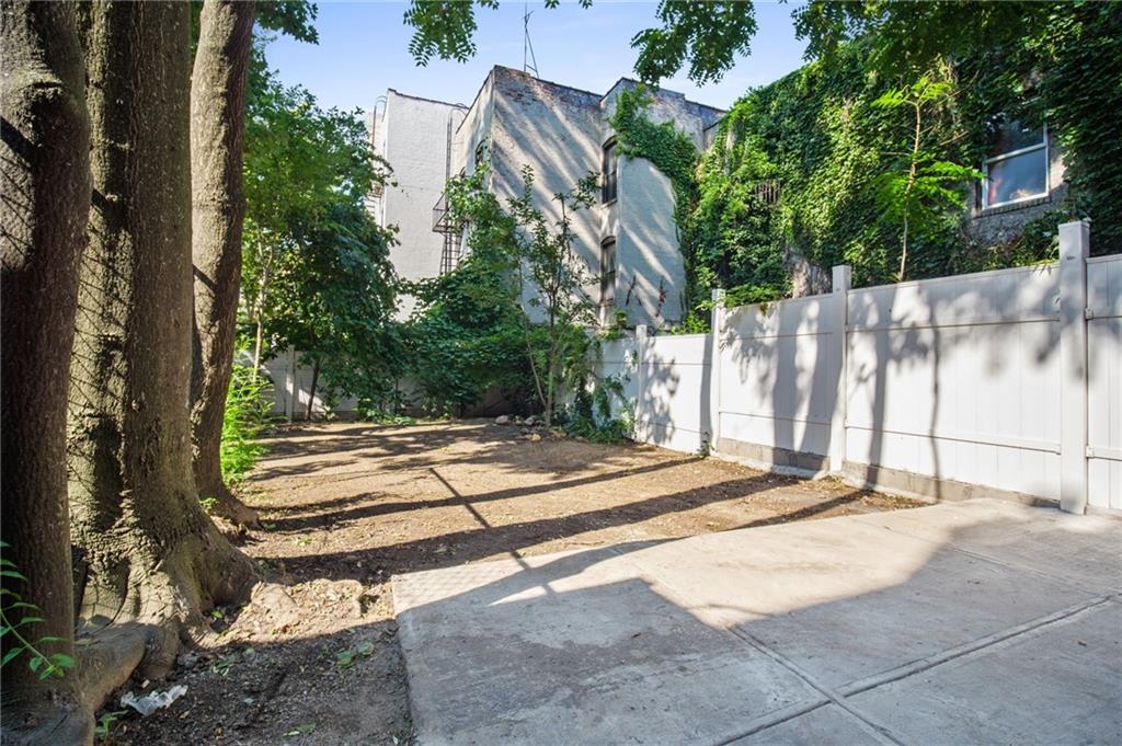 443 Eastern Parkway Brooklyn, NY 11216 - Photo 24 of 25