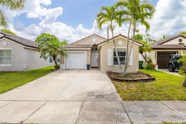 $400,000 | 1201 Southeast 20th Road, Homestead, FL 33035