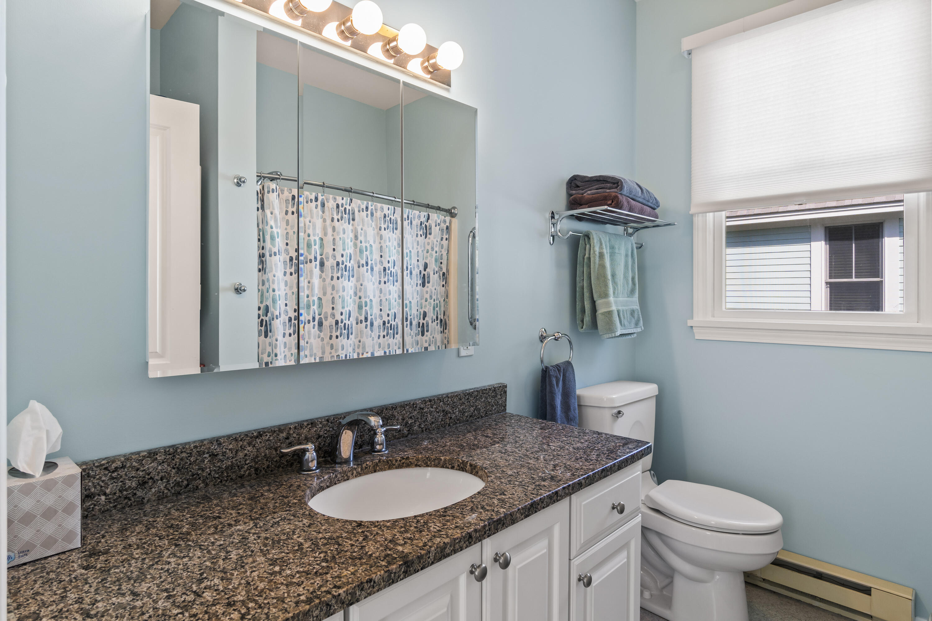 454 Post Road, Unit 141 Wells, ME 04090 - Photo 24 of 47 Bath With Granite