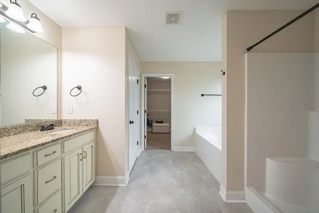 $300,000 | 14 Silver Eagle Court, Fort Mitchell, AL 36856