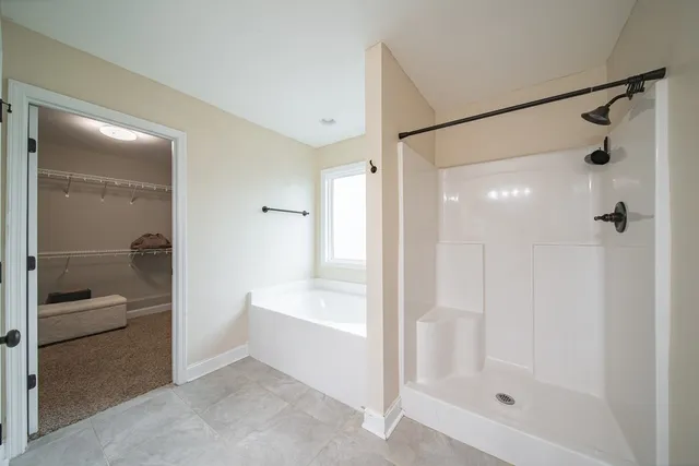 $300,000 | 14 Silver Eagle Court, Fort Mitchell, AL 36856