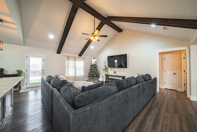 $300,000 | 14 Silver Eagle Court, Fort Mitchell, AL 36856