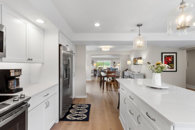 35 South Walworth Avenue, Unit 401, Williams Bay, WI 53191