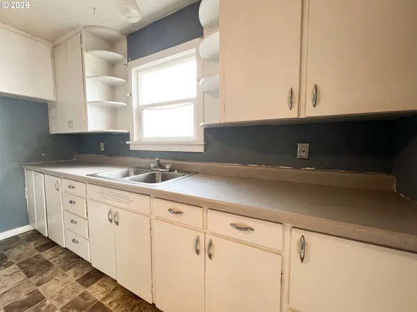 $185,000 | 317 Northwest 3rd Avenue, John Day, OR 97845