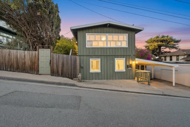 $1,395,000 | 136 2nd Street, Pacific Grove, CA 93950