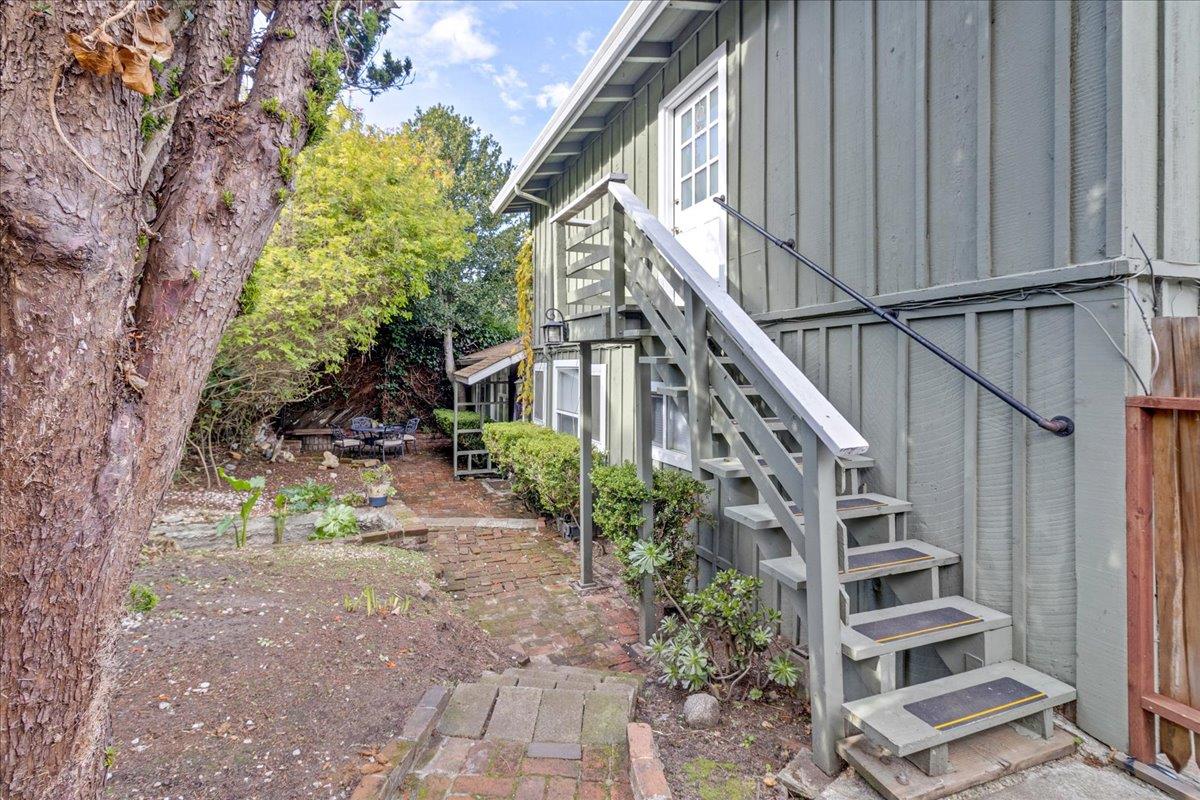 136 2nd Street Pacific Grove, CA 93950 - Photo 22 of 35